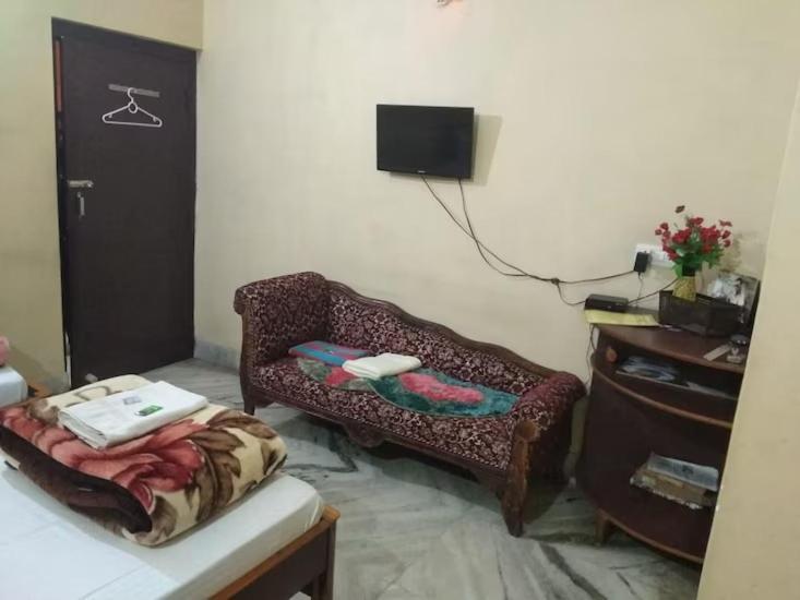 Hotel Chandrakala Regency 300 Meters From Dhanbad Railway Exterior photo