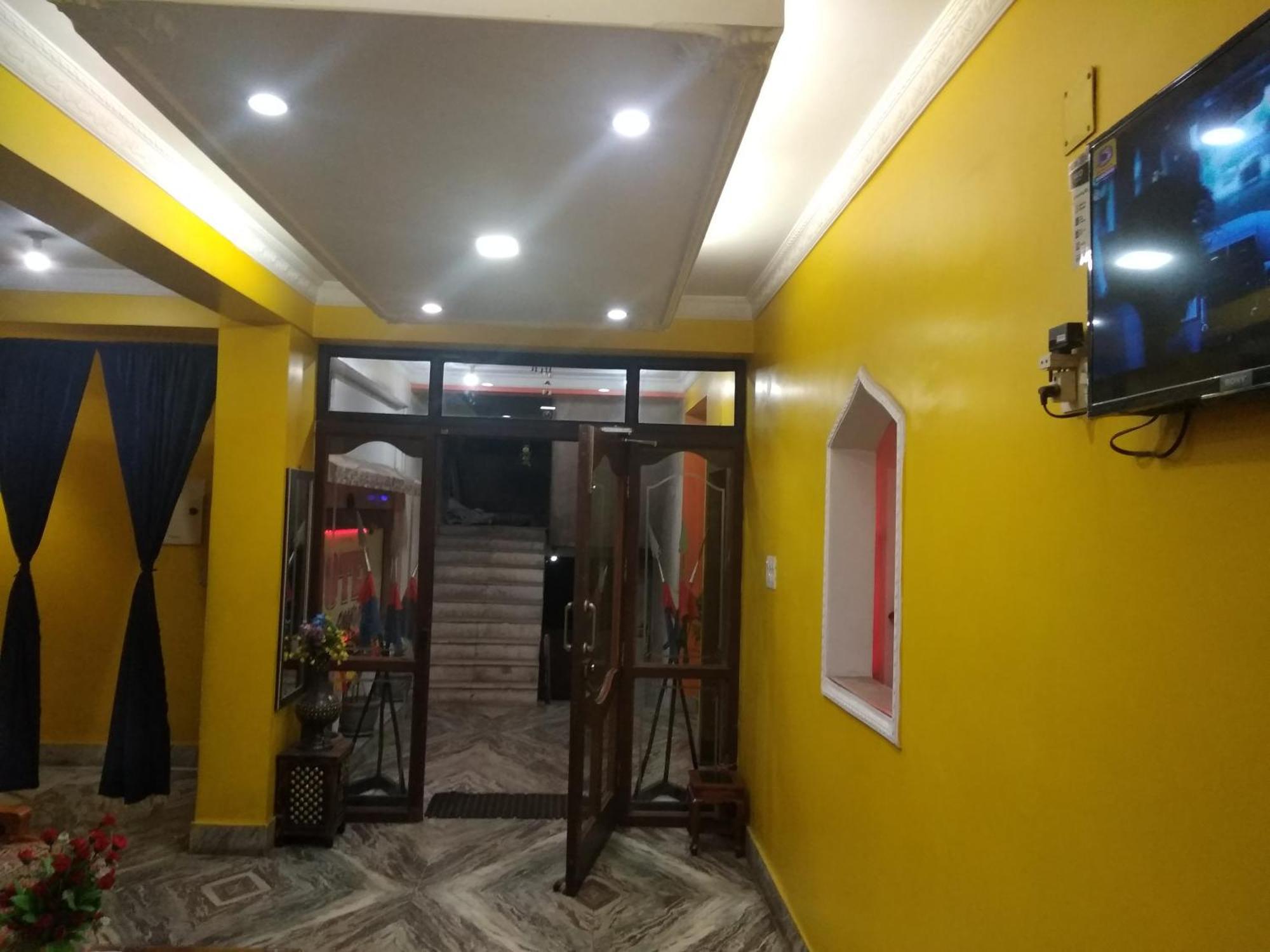 Hotel Chandrakala Regency 300 Meters From Dhanbad Railway Exterior photo